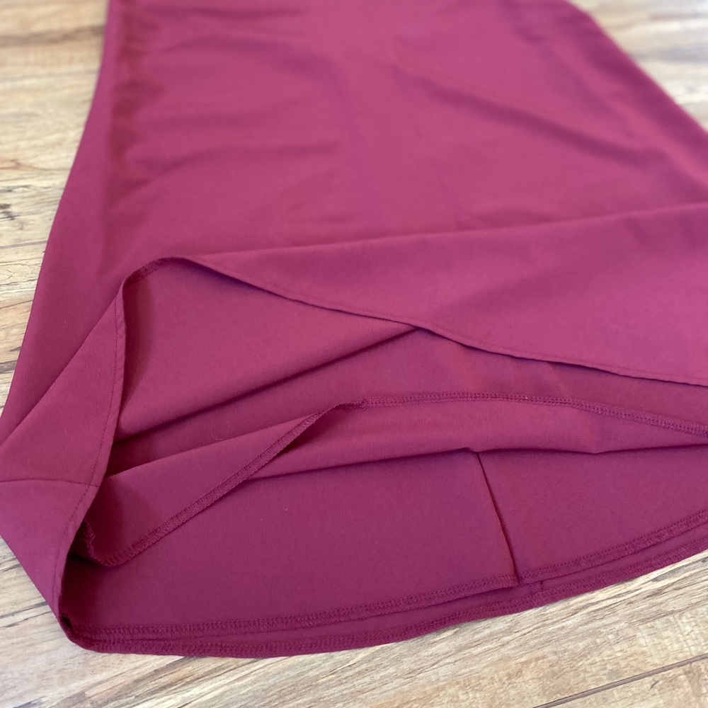 ❗️SOLD❗️ Donna Mizani Burgundy Halter Mini Dress - Picture 5 of 8